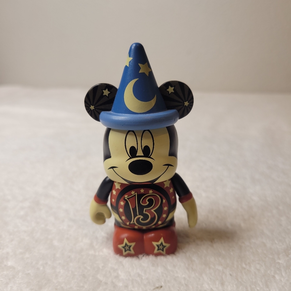 Disney Vinylmation Sorcerer Mickey Mouse 2013 - Black & Red limited edition